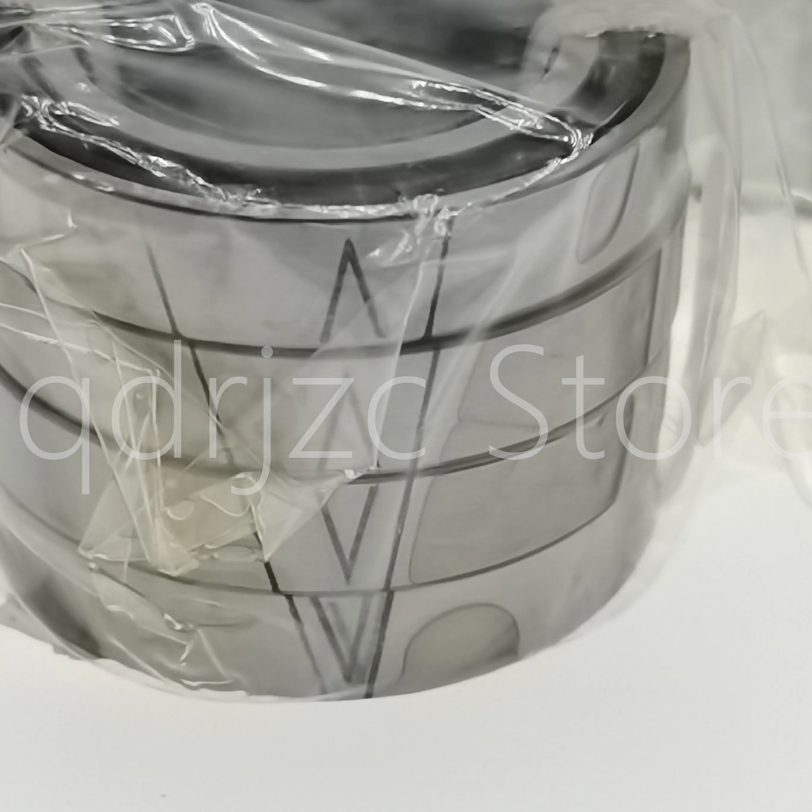 

（4 a group） Ultra-precision angular contact ball bearing 71906-C-T-P2H-QBCL