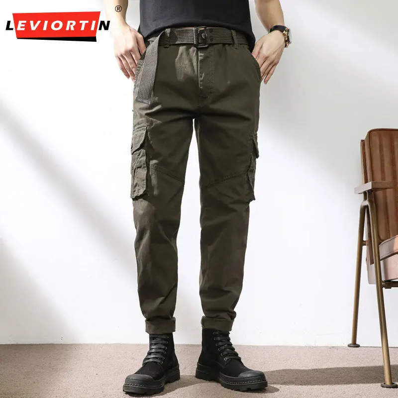 

New Hong Kong style retro loose multi pocket work pants for men's outdoor sports and leisure belt decoration design pants