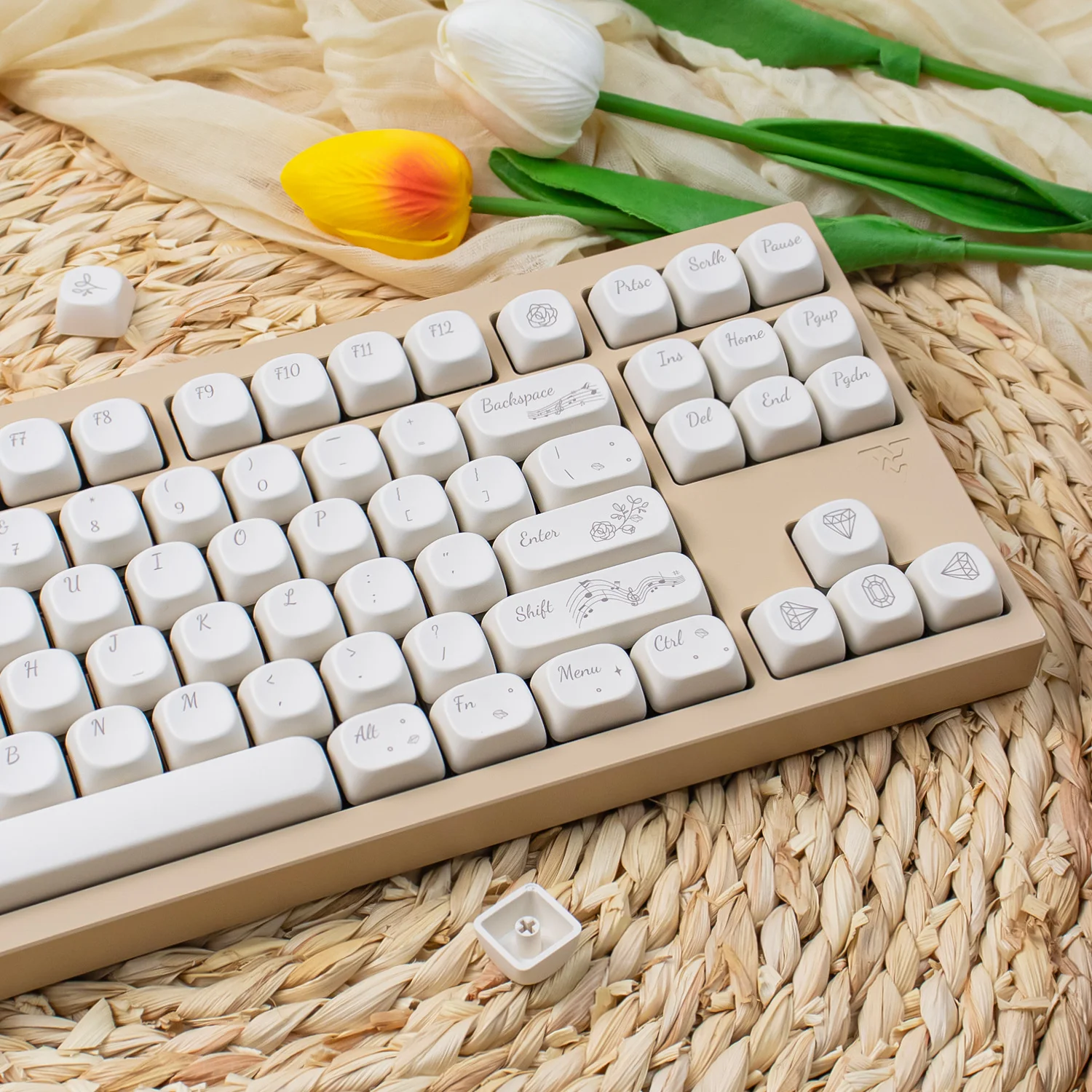 

Rose Symphony Keycaps MOA Profile Minimalist White Round Cute Keycap PBT Thermal Sublimation Custom Mechanical Keyboard Caps