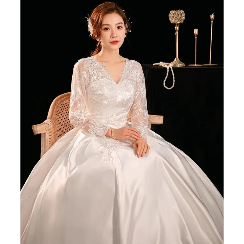 Cheap Wedding Dresses White Satin Appliques V-neck Full Sleeves Lace up Princess Floor Length Plus size Bride Ball Gowns XN166