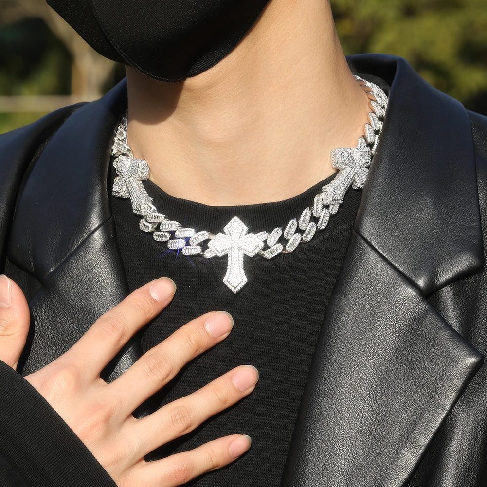 

Iced Baguttecz 3 Cross Cuban Link Chain Necklaces for Men Paved Setting 15mm Cubic Zircon Chain Hip Hop Jewelry for Father's Day
