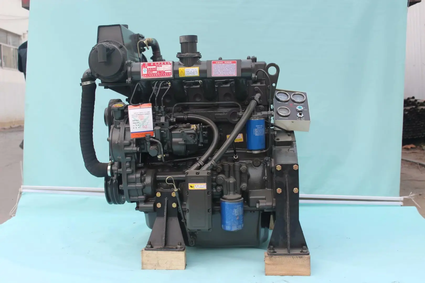 

R4105C marine diesel engine 54kva 58.5Hp 43kw 4 cylinder 2000rmp water cooled ship diesel engine for sale made in China