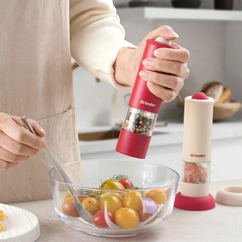 Electric Pepper Grinder Home Kitchen Freshly Ground Seasoning Bottle Sea Salt Pepper Ground Black Peppercorns Grinding Bottle