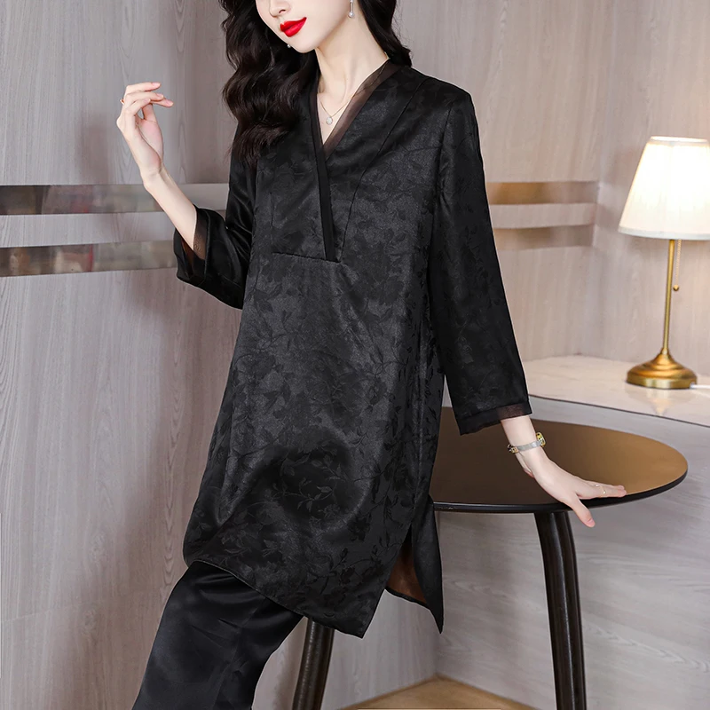 Autumn Black Silk Jacquard Long Sleeve V-Neck Blouses Women Fashion Light Casual Top Coats 2024 New Korean Elegant Loose Shirts