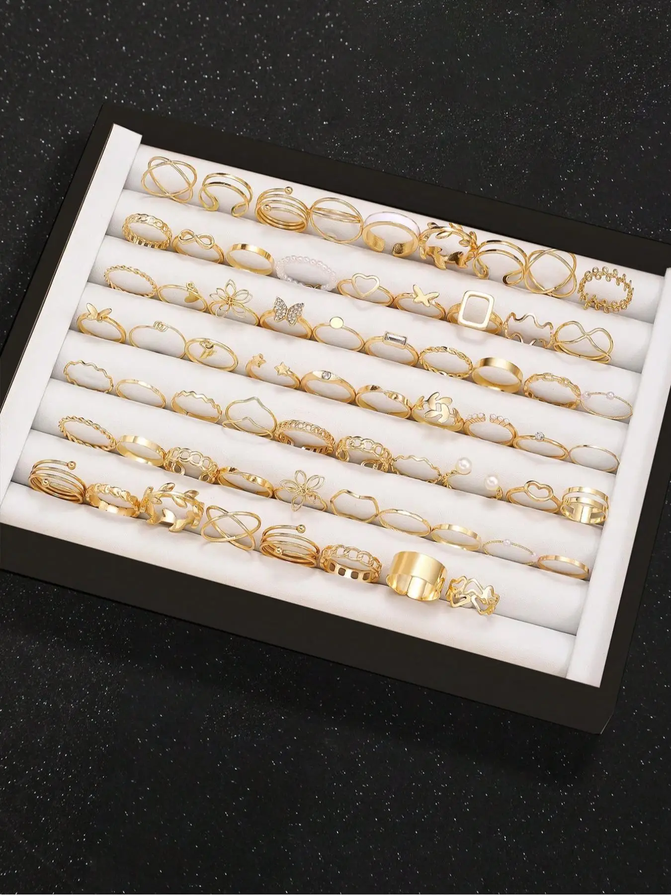 22/66-Piece Set of Retro Elegant Imitation Pearls Embellished with Cut Out Stacked Women's Stacking Rings Set Suitable for Daily Party Gifts, Fashion Jewelry for Sisters, Family Gifts for Friends, Christmas, Halloween, Valentine's Day, Suzhou and Moon Festival Gifts, Versatile for All Seasons (Without Box)