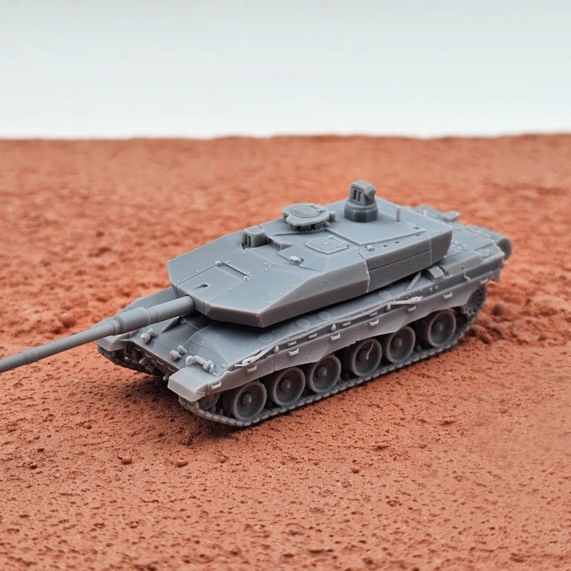 

1 шт. Модель основного боевого танка Challenger NG130, масштаб 1/144, миниатюрная бронированная военная техника, игрушка для самостоятельной сборки и демонстрации