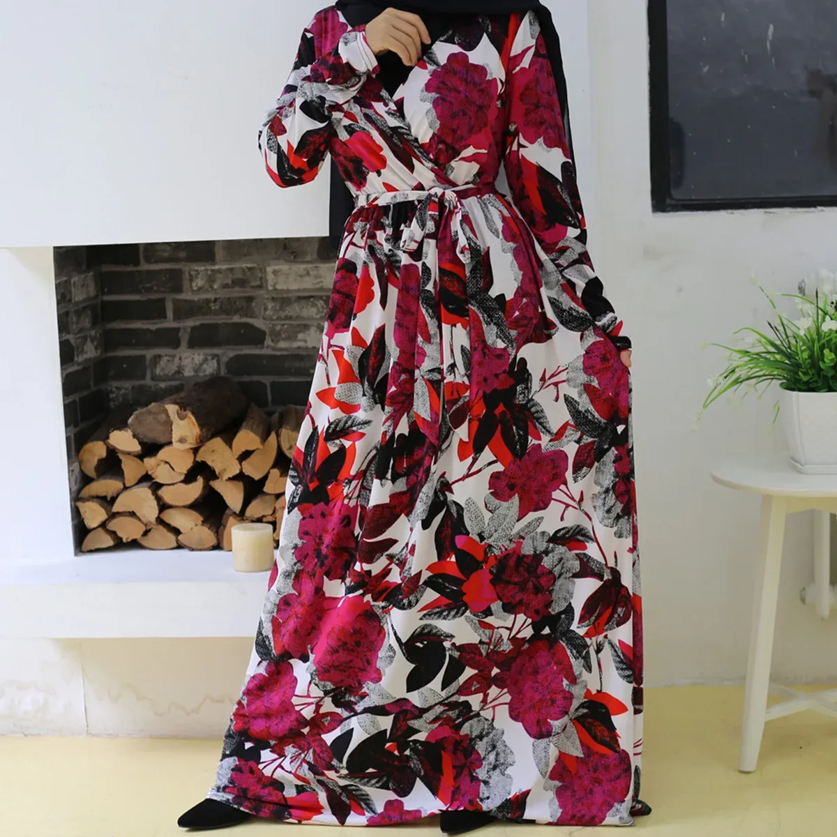 Abaya casual per le donne Abito maxi lungo a maniche lunghe Dubai Abaya Stampa scollo a V Abito musulmano a maniche lunghe slim fit Abiti caftano