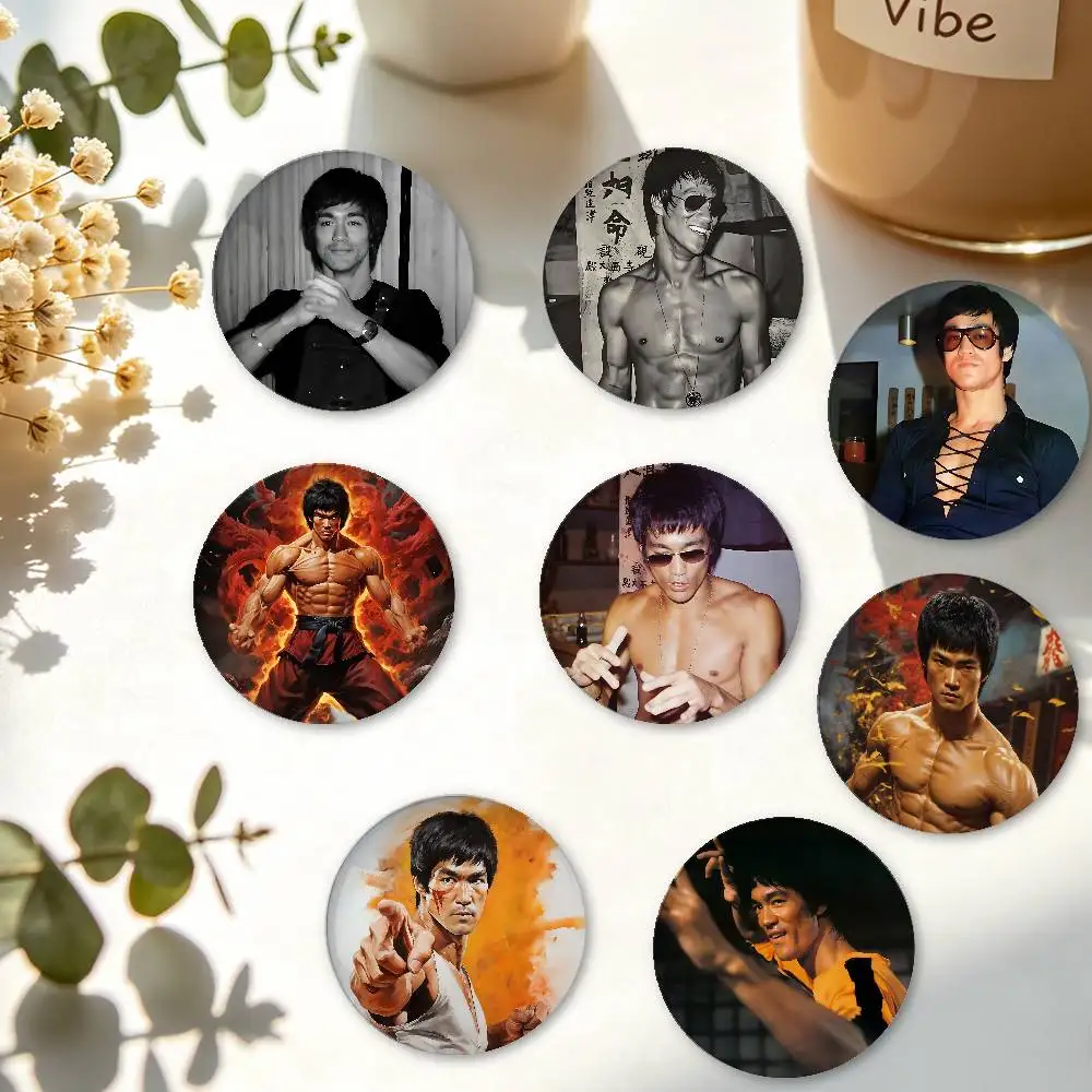 Cool B-Bruce L-Lee Kungfu Minimalist Exquisite Tinplate Brooches: Sleek Badge Lapel Pins For Bag Accessories