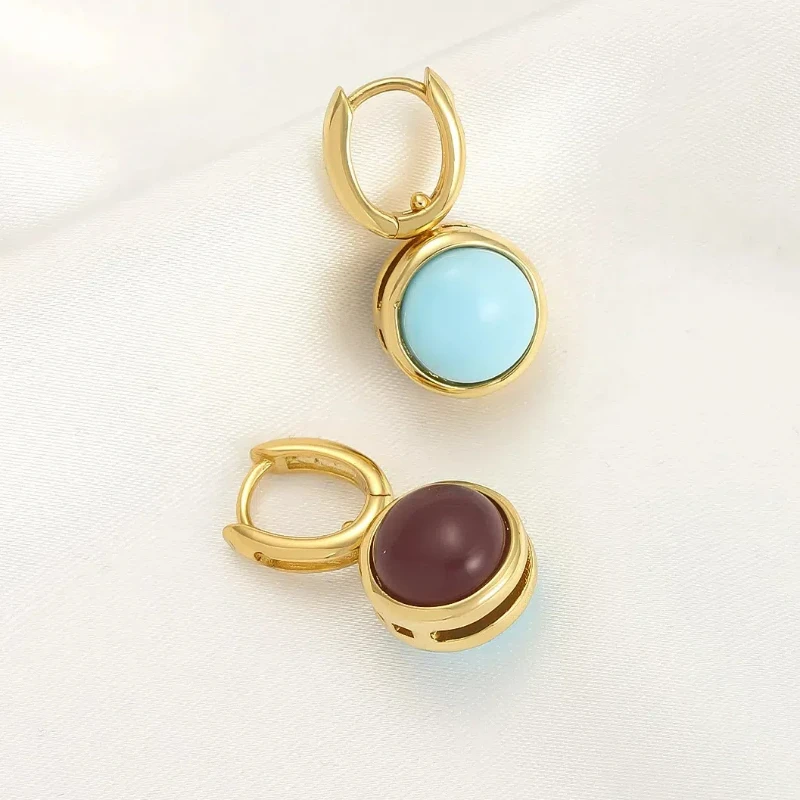 

2024 New French Art Gentle Inlaid Blue and Red Agate Stone Ear Buckle Light Luxury Minimalist Classic Earrings Small Women Hoop