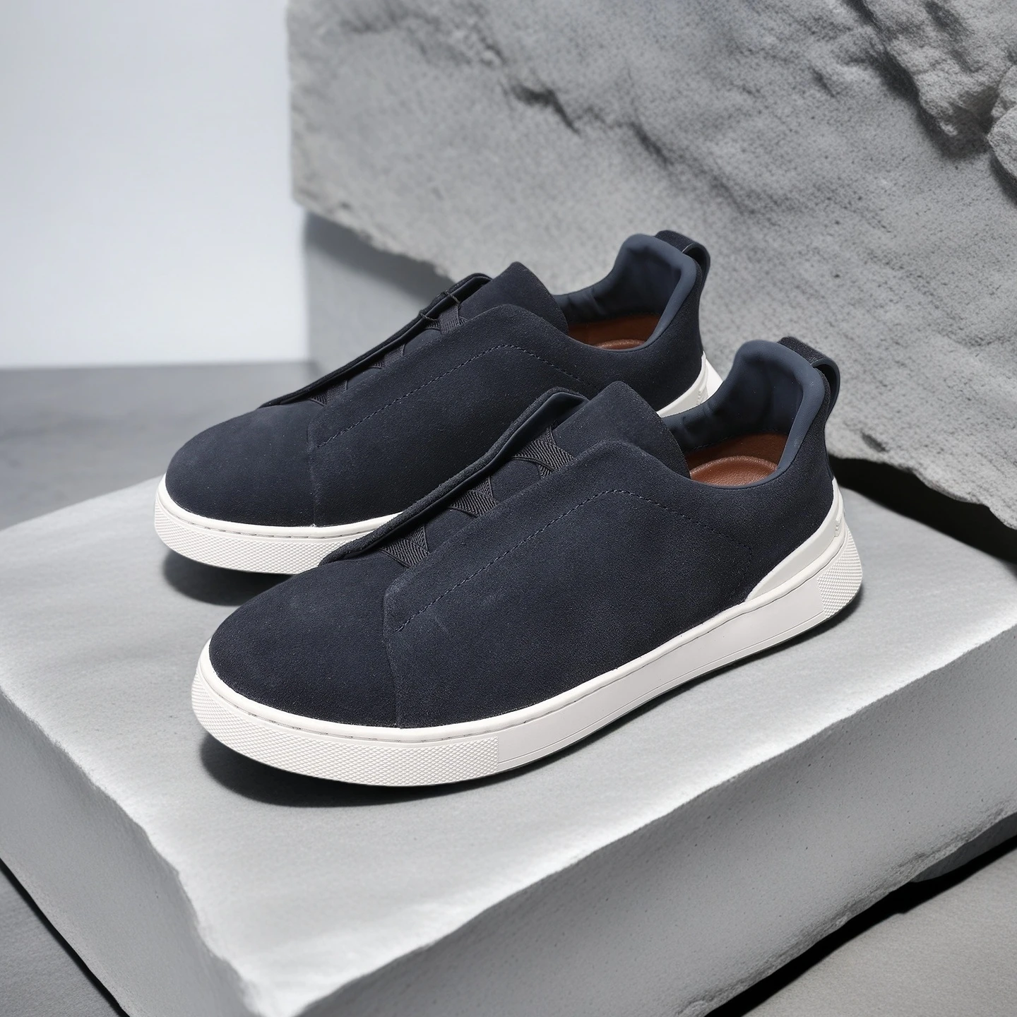 

Luxury Brand Men's Shoes Holiday Gifts Handmade Casual Sneakers Suede Breathable Non-slip Sports Shoes Business Slip-on Shoes