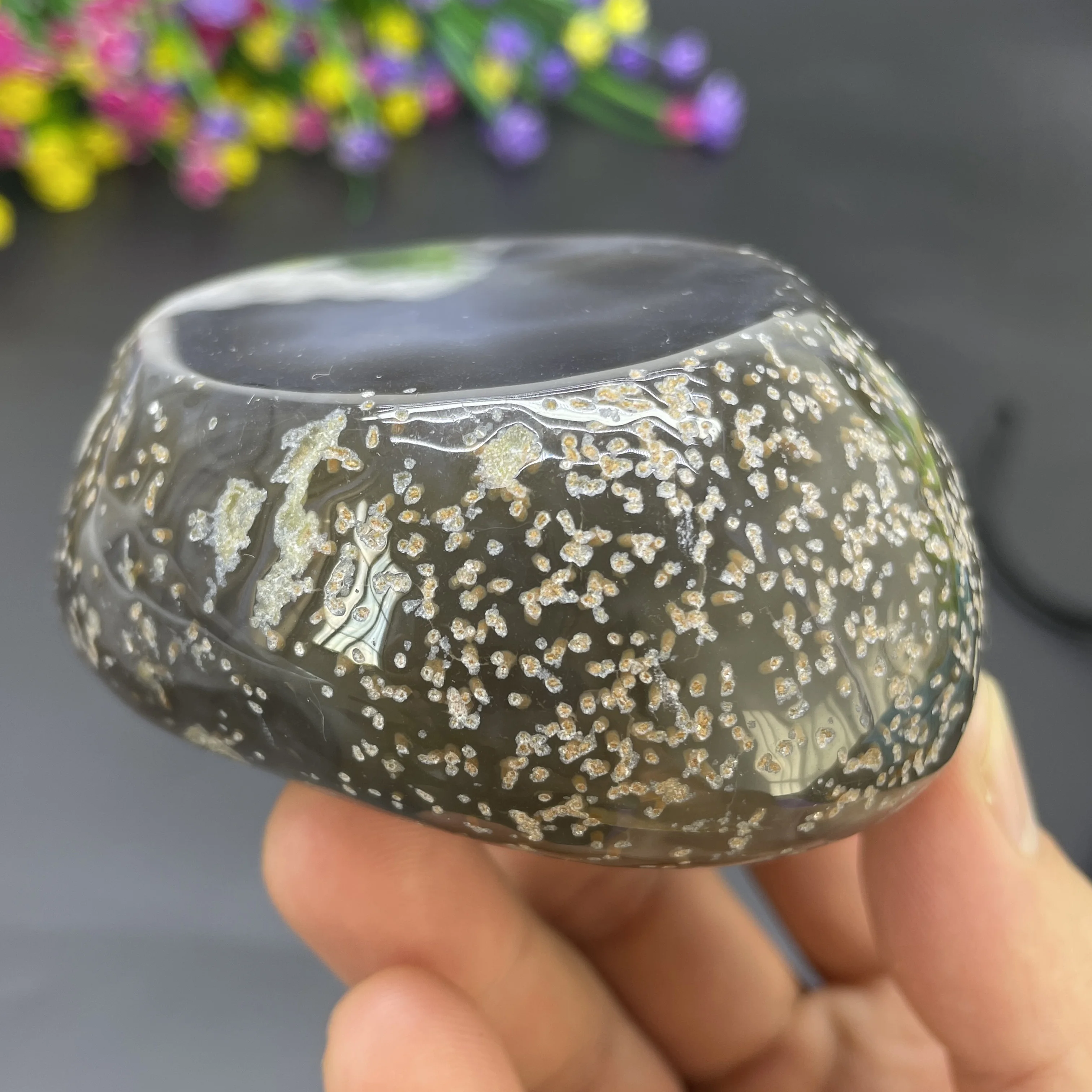 418g Natural Rough Polished Bile Agate Crystal Quartz Healing Stone With Water Trapped Inside Moving Original Home Decor E15