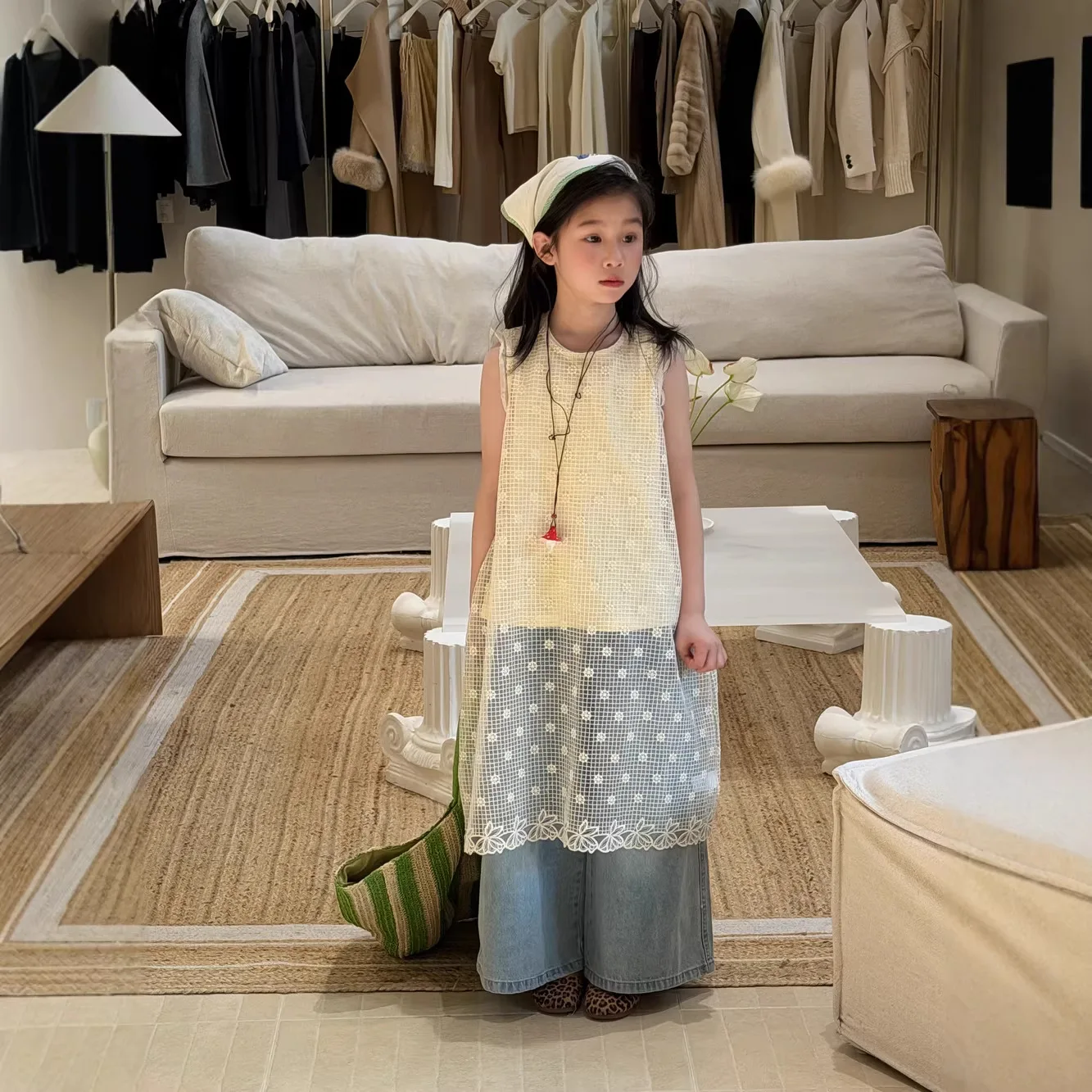 

Girls Set 2026 Spring Solid Color Sleeveless Hollow Out Western-style Versatile Cover Up Shirt Layered Vest Fashionable Casual