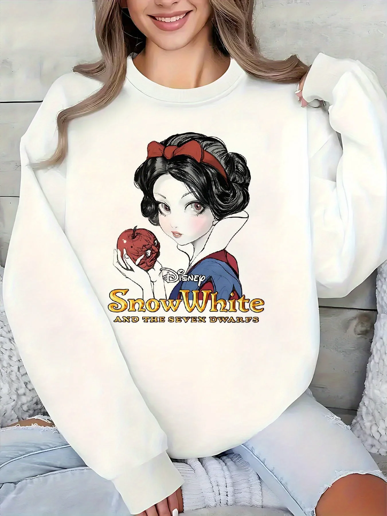 Pull Disney blanc neige pour femme, surdimensionné, Streetwear, unisexe, col rond, polaire, décontracté, automne hiver