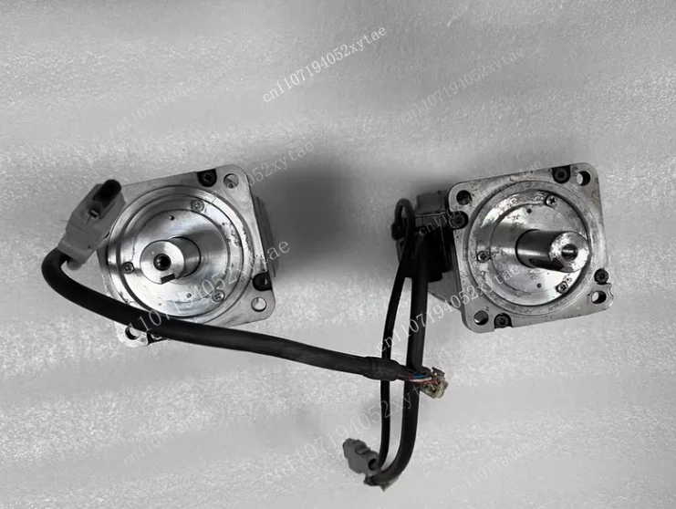 1pcs SGM7J-08AFC6E 7 Series 750 Piezoelectric Motor with Brake Can Be Used Normally