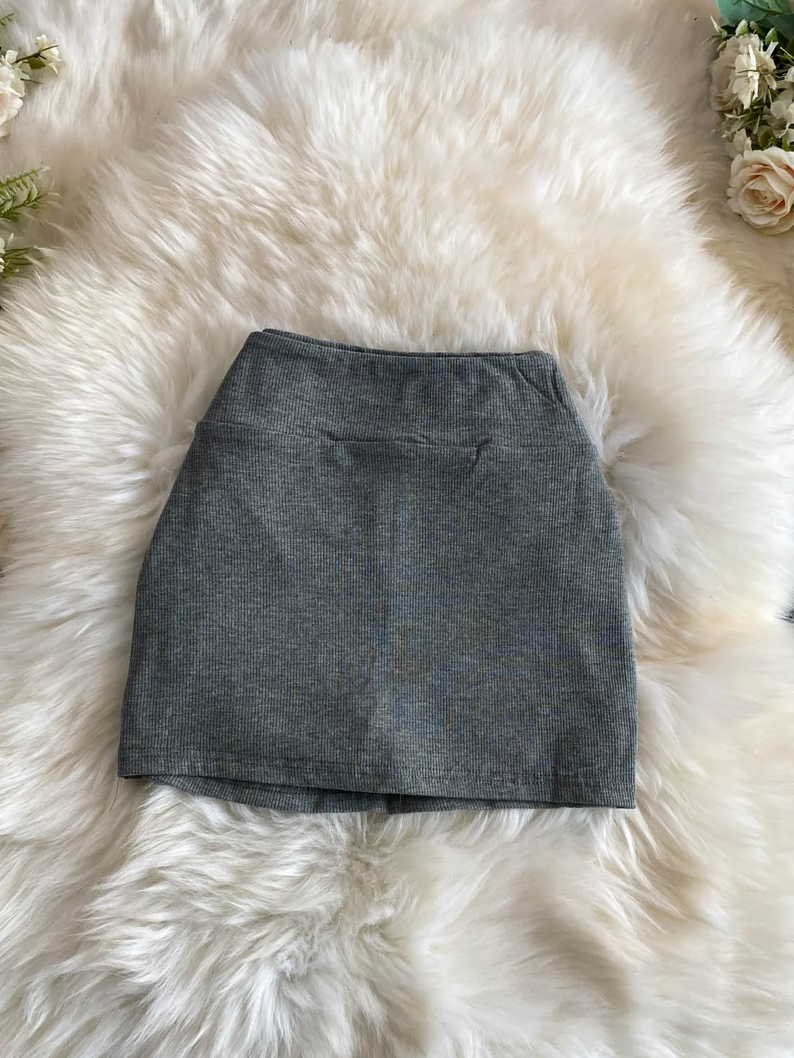Elegant Short Knitted Skirt High Waist Slimming Prevents Light Walking Commute Style Women's Fashion High Quality Inner Lined