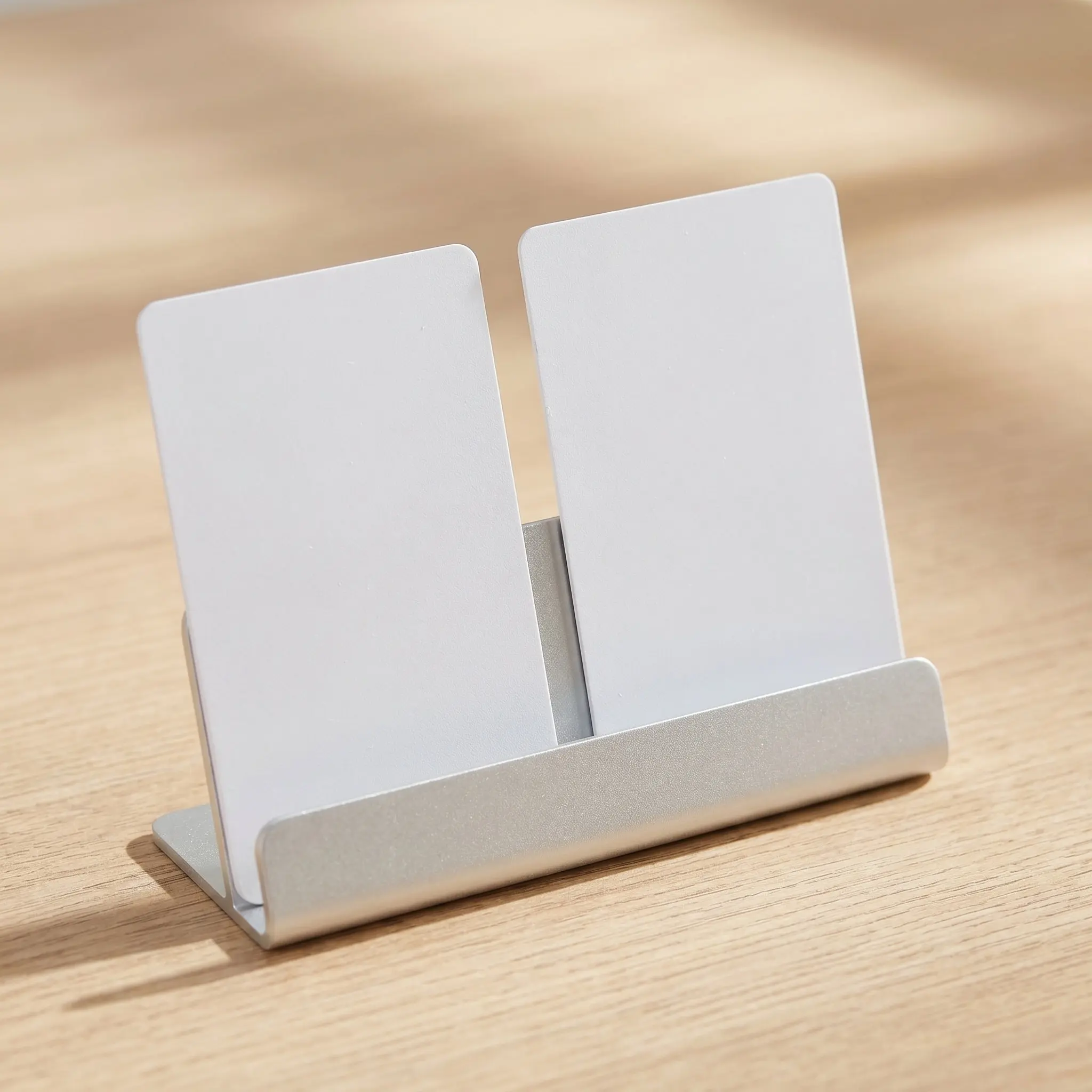 30Pcs Blank White PVC Ic Embedded for Id Badge System Access Control Membership Photo Personalization Plastic Card