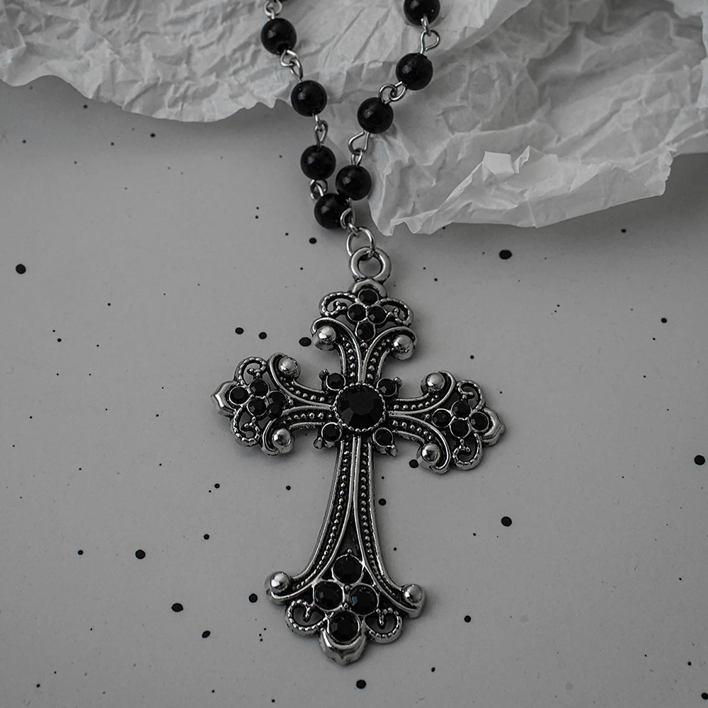 Gotische Vleermuis Kruis Donkere Hanger Ketting Set, Y2K Gepersonaliseerde Doorn Liefde Zwarte Kraal Gestapelde Ketting Set, Geschikt als Halloween G
