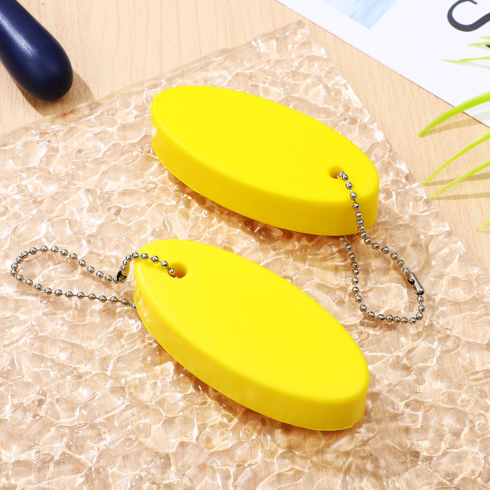 

2pcs Floating Keychain Premium PU Material Bright Yellow Waterproof for Swimming Boating Diving Outdoor Sports