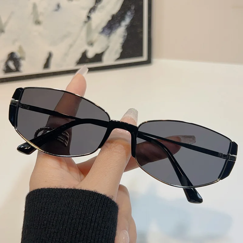 

Cool, personalized, and beautiful cat eye sunglasses, high-end, UV resistant, street photography, lightweight women's sunglasses