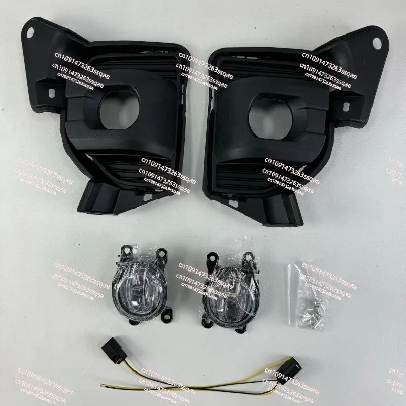 

NEW 2014-2018 hiace bus light parts LED fog lamp Foglights Assembly