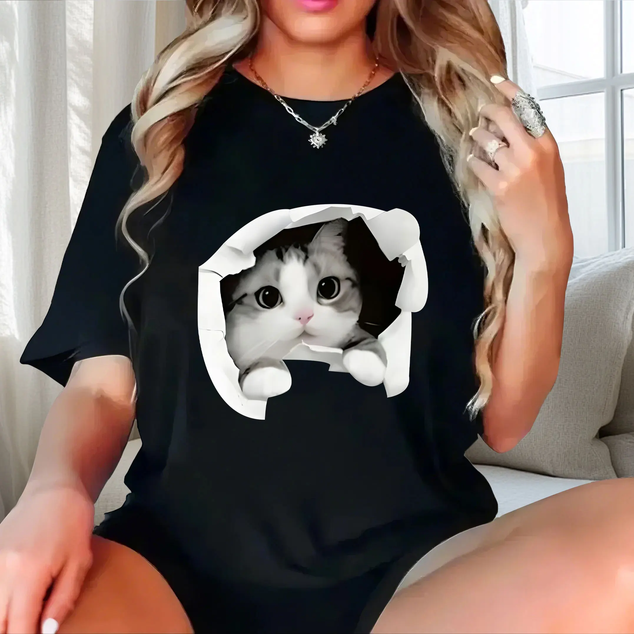 

Cartoon cat pattern print plus size Ladies' casual short sleeved T-shirt black