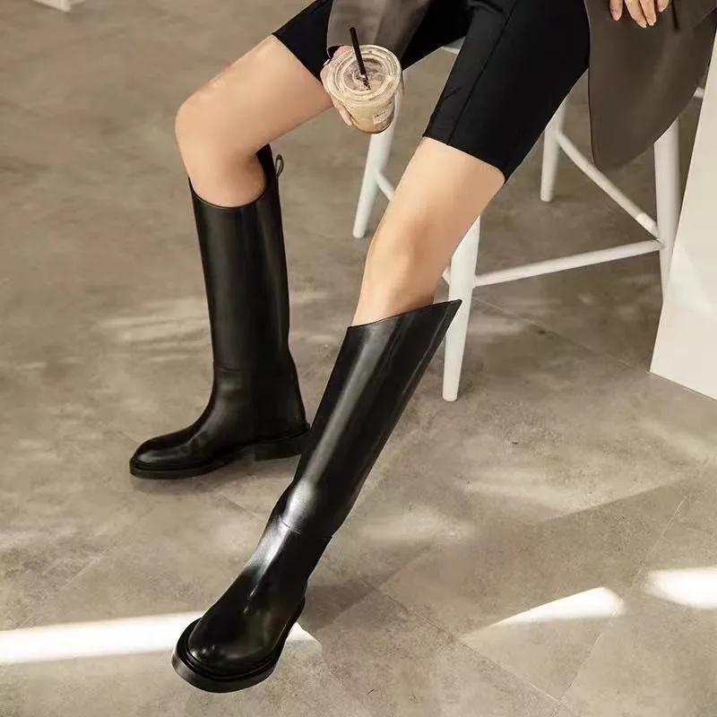 Same High Top Boots for Women, with A Flat Heel and Thick Sole That Looks Slimmer Than The Knee. Knight Boots, Long Boots