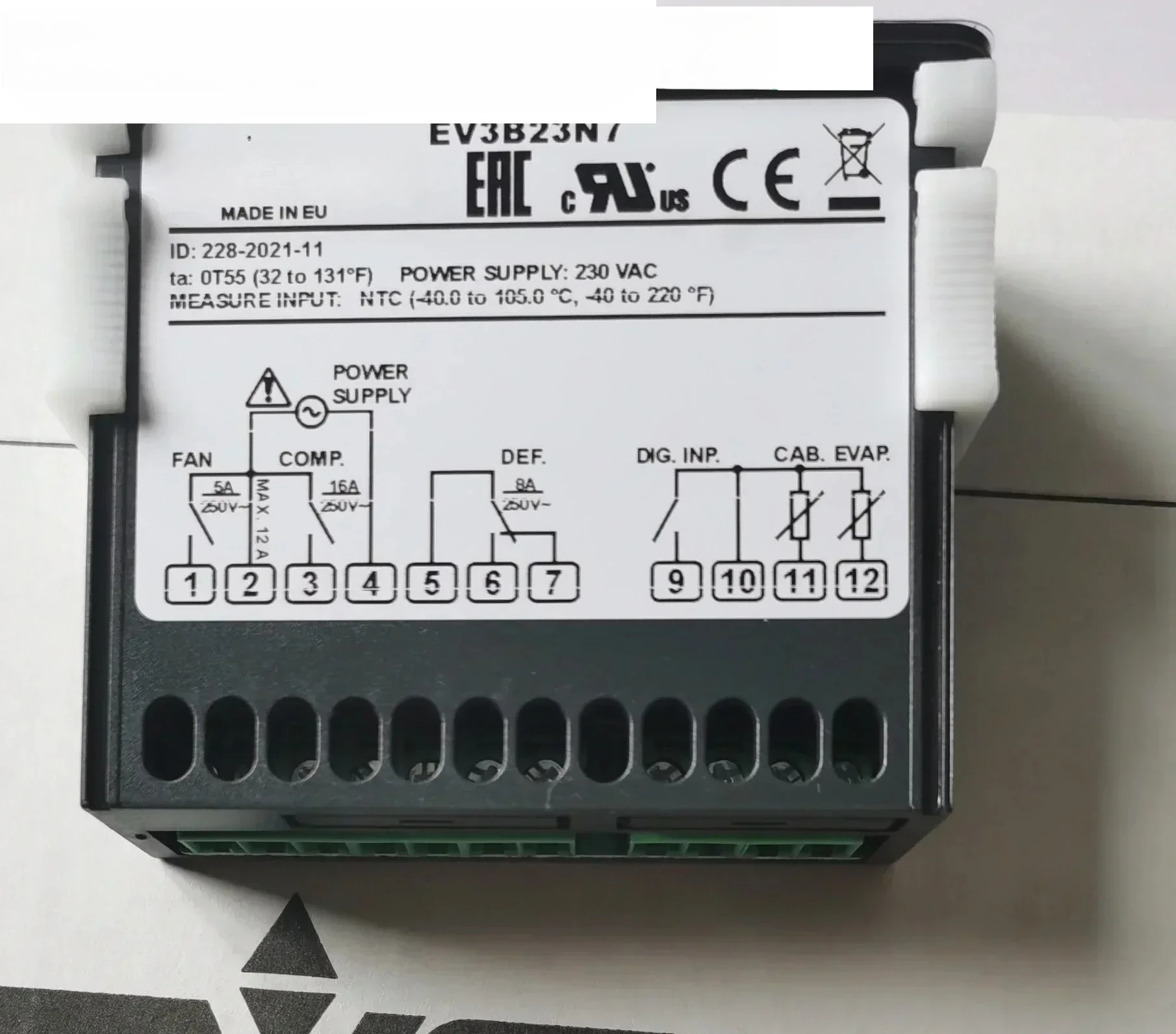 

TM103AT, EV3X21N7, FK150/FK201/EVK201/EVKB21N7, EVK401N7 Термостат EVCO