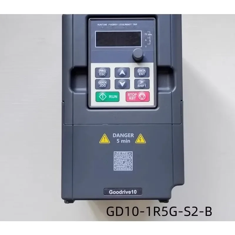 

Инвертор GD10-1R5G-S2-B однофазный регулятор 220 0R7G-4 трехфазный 380v2R2