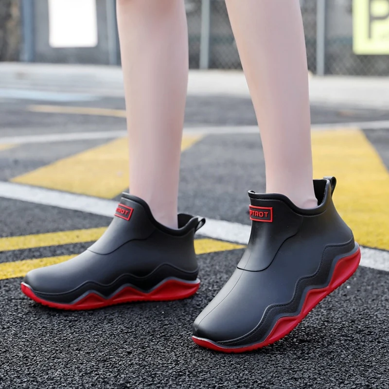 Unisex Waterproof Rubber Shoes Large Size Women's Rain Boots Soft PVC Wellies Outdoor Non-slip Plastic Shoes Slip-on Gumboots