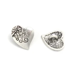 10pcs Vintage Sewing Shank Buttons Heart Antique Silver Color Flower Carved Buttons For Women Coat DIY Sewing Tools 20mm x 17mm