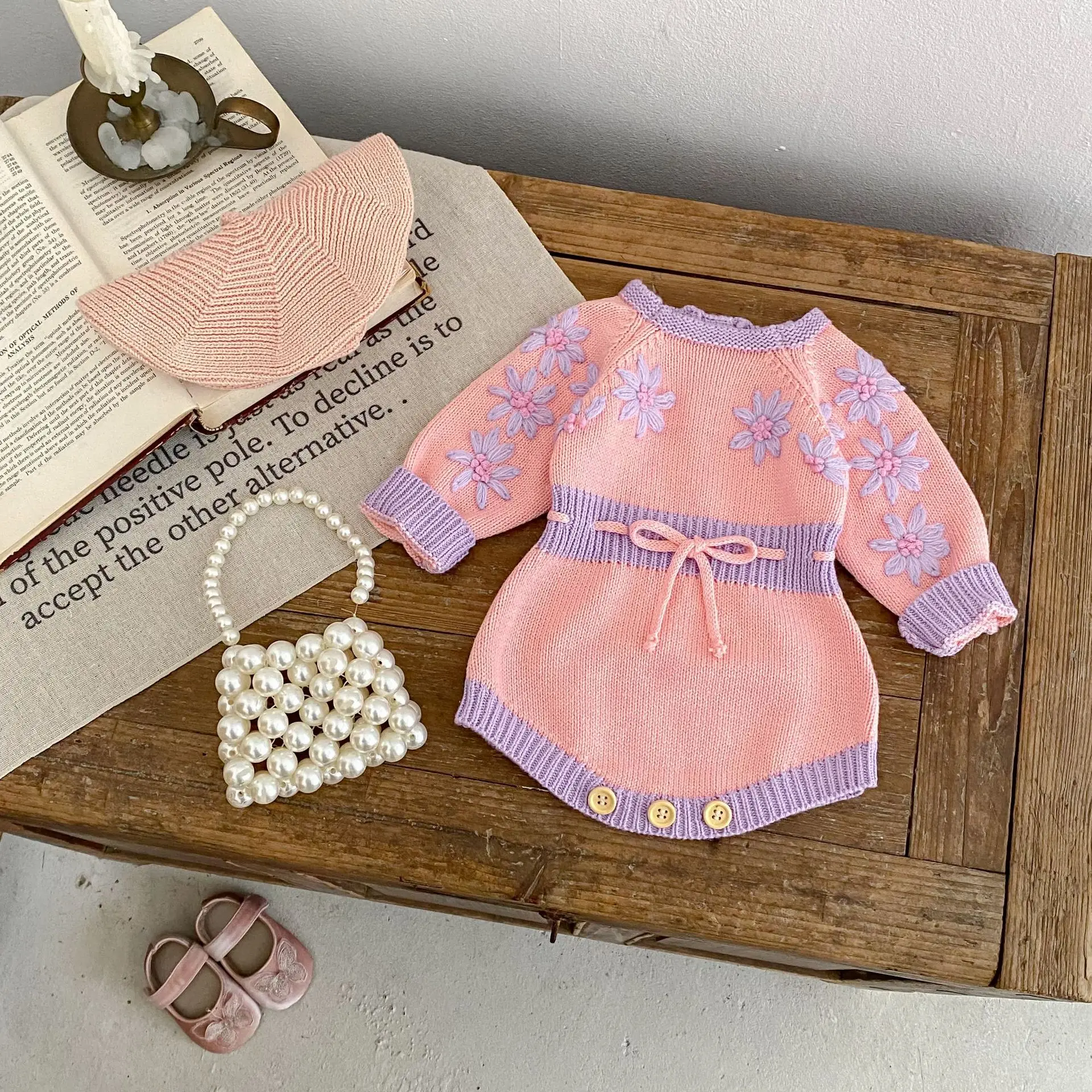

2025 Autumn New Baby Long Sleeve Knitted Bodysuit Infant Girl Cute Flower Jumpsuit Cotton Newborn Toddler Clothes 0-24M