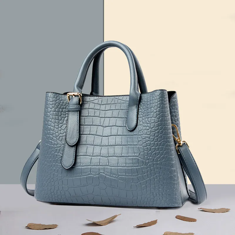 Fashion Crocodile Embossed Cowhide Women's Handbag Large Capacity Black Casual Versatile One Shoulder Crossbody Bag