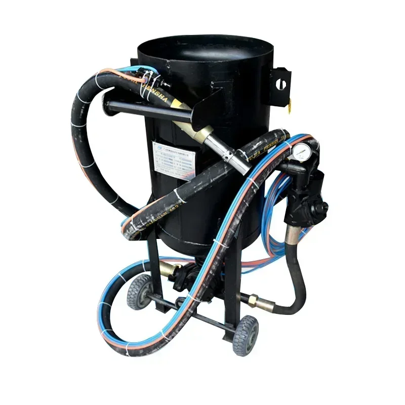 Mobile Sandblasting Machine for Metal Refurbishment High Pressure Rust Removal Equipment with Sandblasting Tank