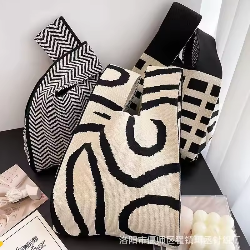 Women'S Knot Wrist Bag Handmade Knitted Bag Portable Mini Striped Tote Bucket Phone Bags Large Capacity Autumn Winter Handbags - Image 2