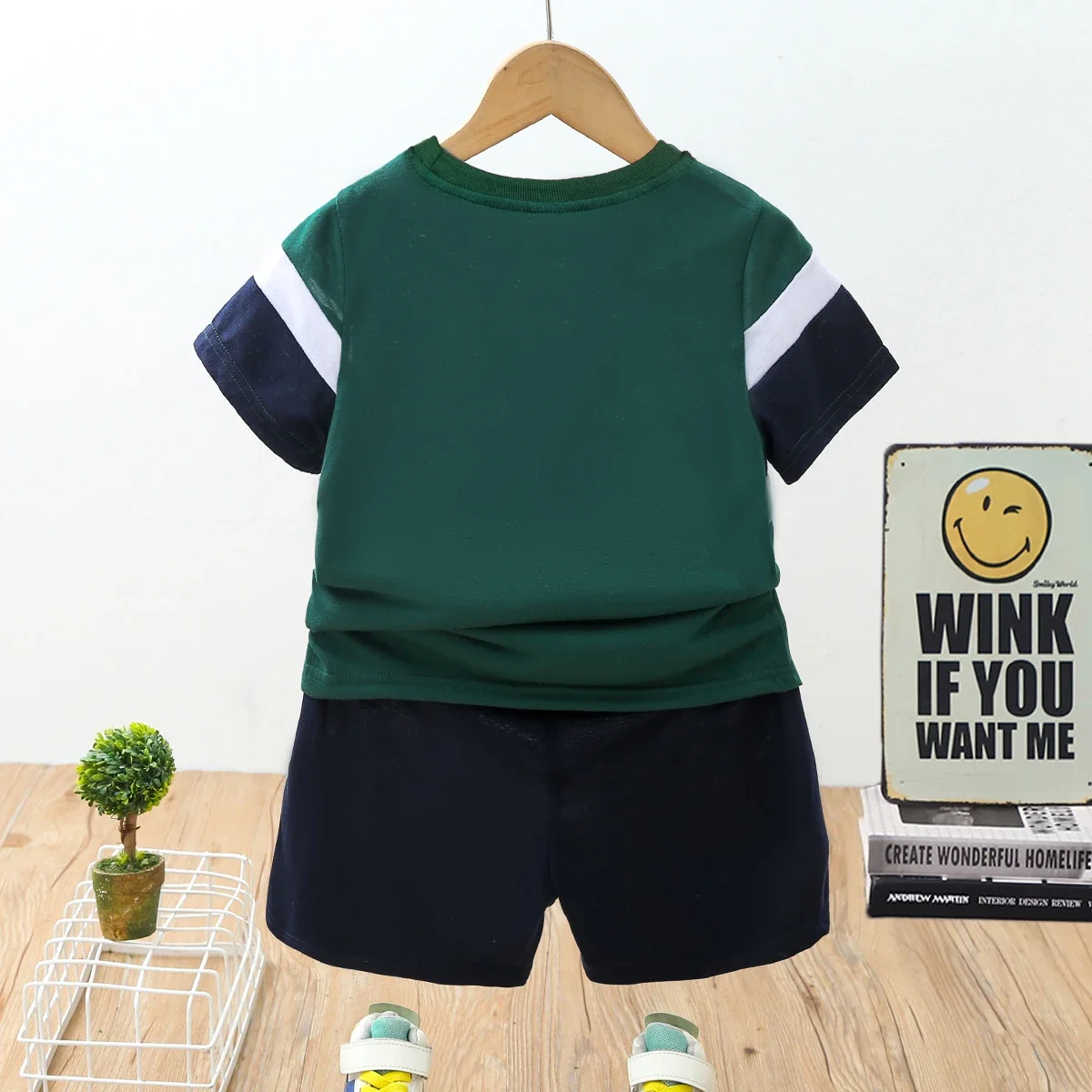 PatPat 2pcs Toddler Boy Casual Colorblock Tee and Shorts Set Suitable for Summer Season Comfortable  Perfect for Outings