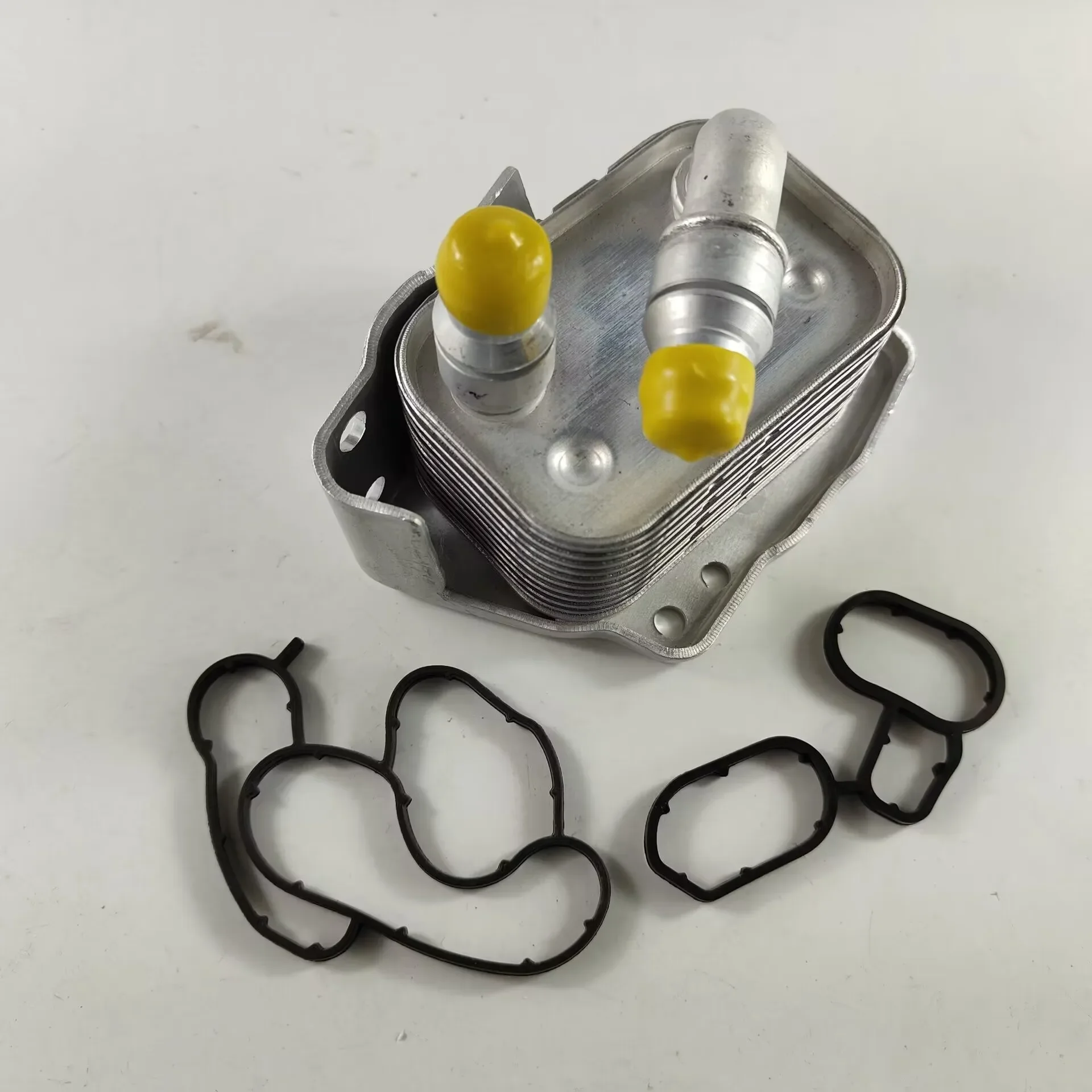 Aluminum Engine Oil Cooler For BMW E46 E60 E81 E87 E90 316i 318i