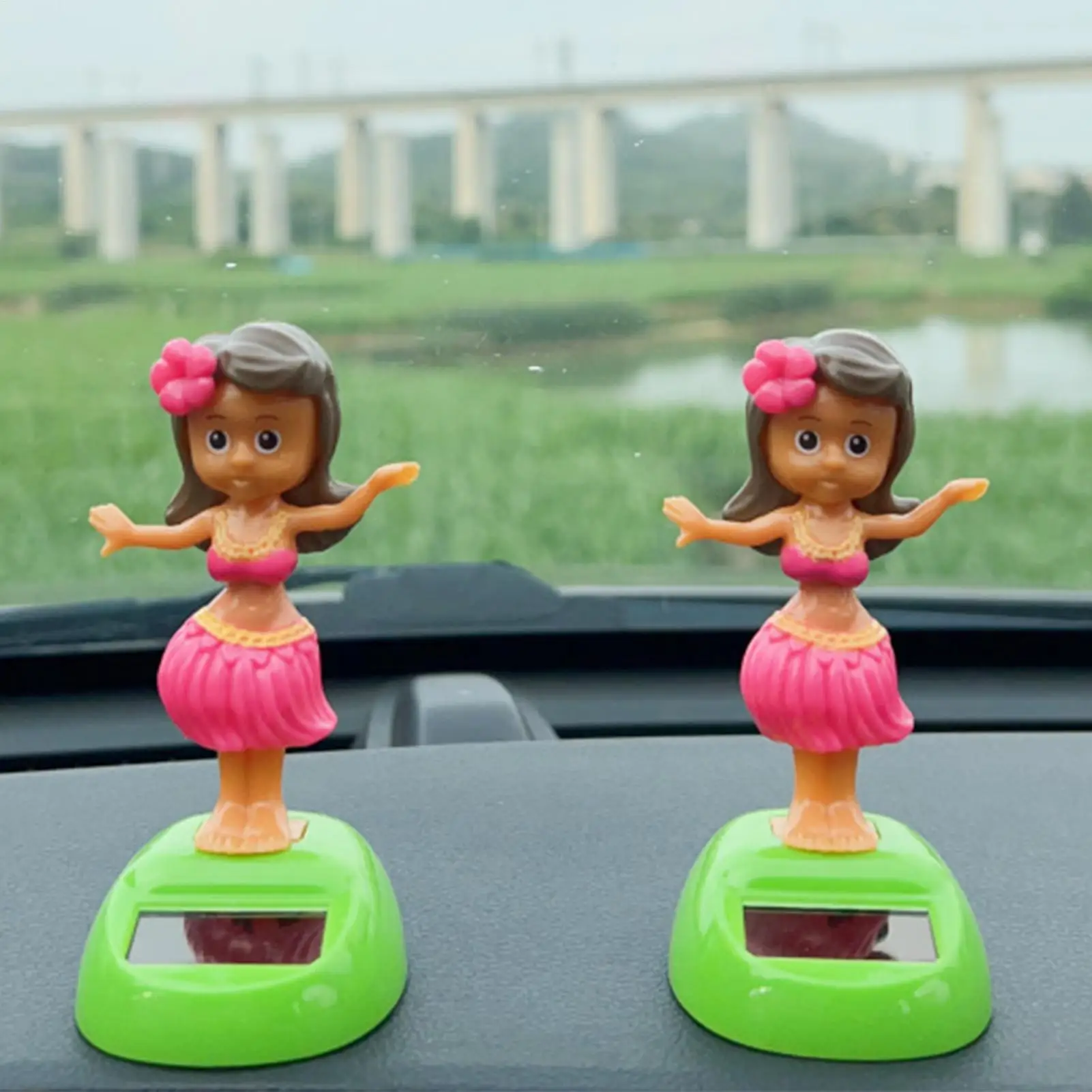 Solar Swinging Hawaii Girl Car Dash Decor, Waterproof Dancing Figurine, Indoor Outdoor Table Ornament Auto Accessories