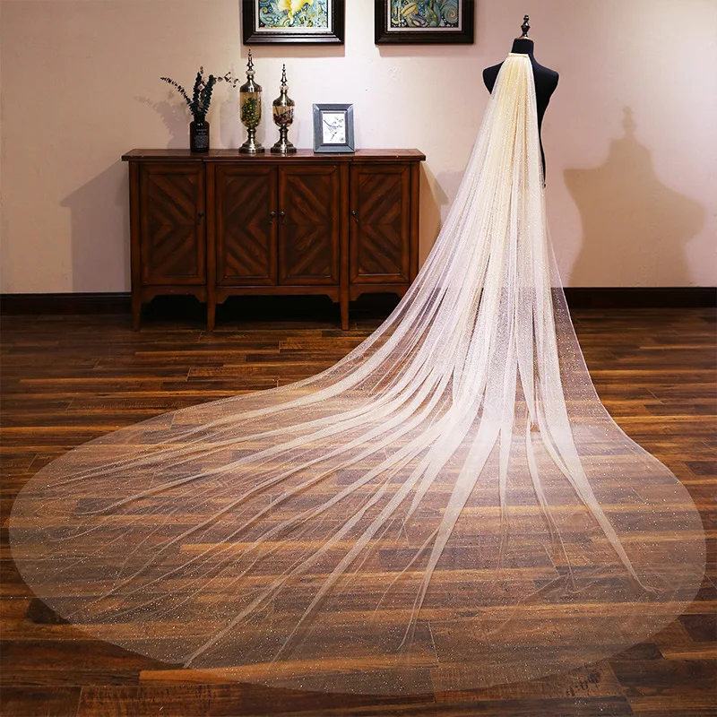 High-Profile Figure Champagne Gold-Sprayed Sequins Large Tail Length Veil Studio Photography Wedding Accessories Bridal Veil