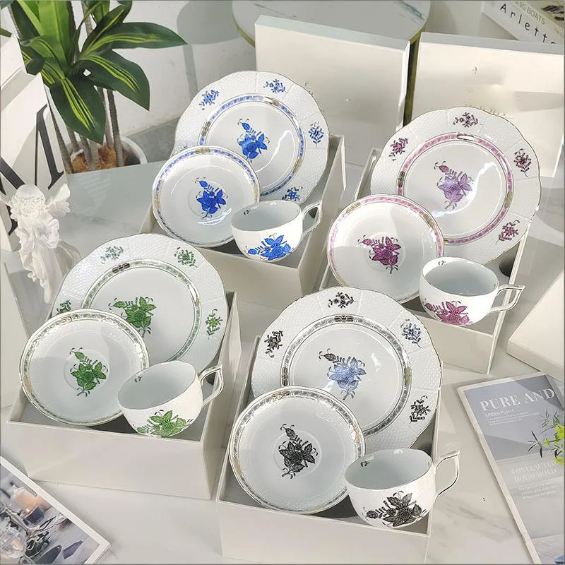 

Высококачественная позолоченная кофейная чашка из костяного фарфора и блюдца, кружка для чая, бамбуковый тканый узор с индийской корзиной, чашка с зелеными листьями, набор чашек для чая