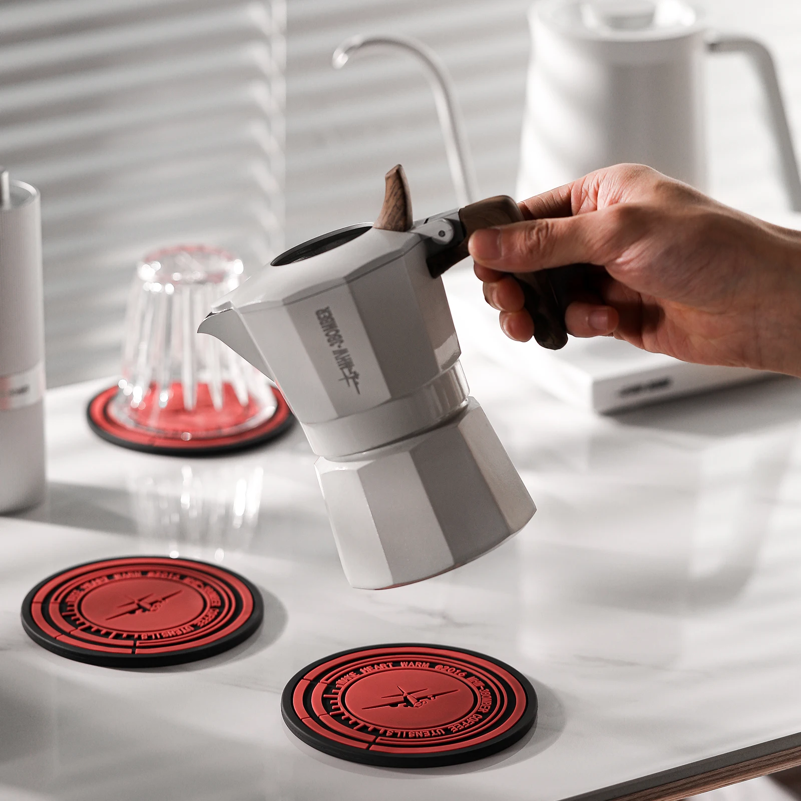 Tapete de silicone para calcadeira de café, não escaldante, moka, tapete de armazenamento para barista, drenagem de prato, acessórios de cozinha para 