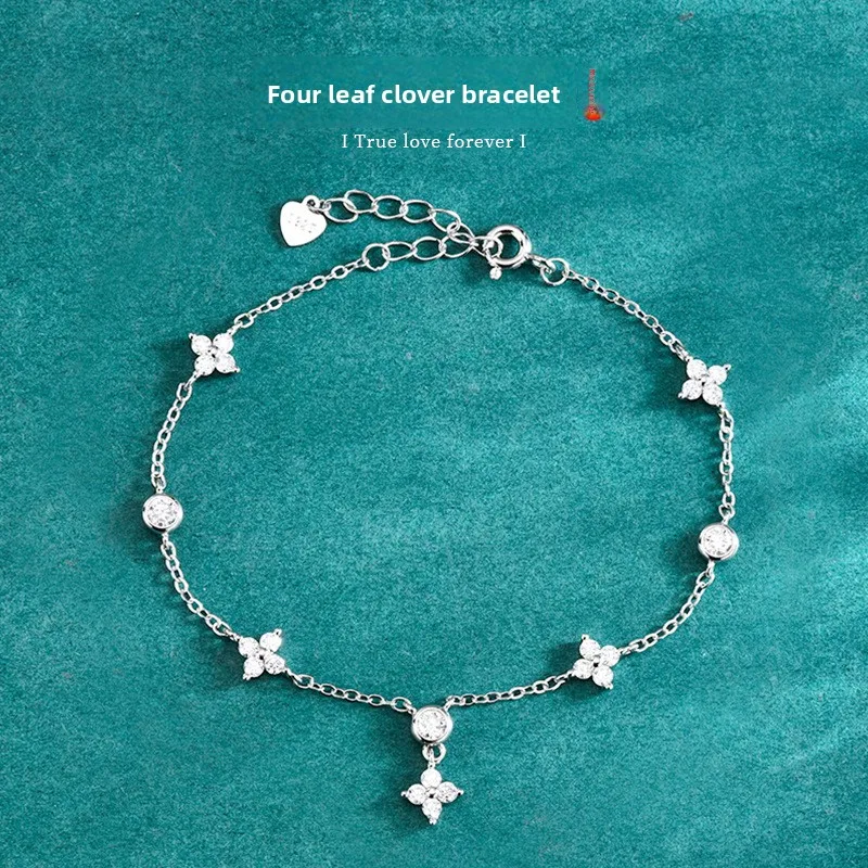 S925 Silver Platinum-Plated 0.9CT D-Color Moissanite Lucky Clover Bracelet for Women