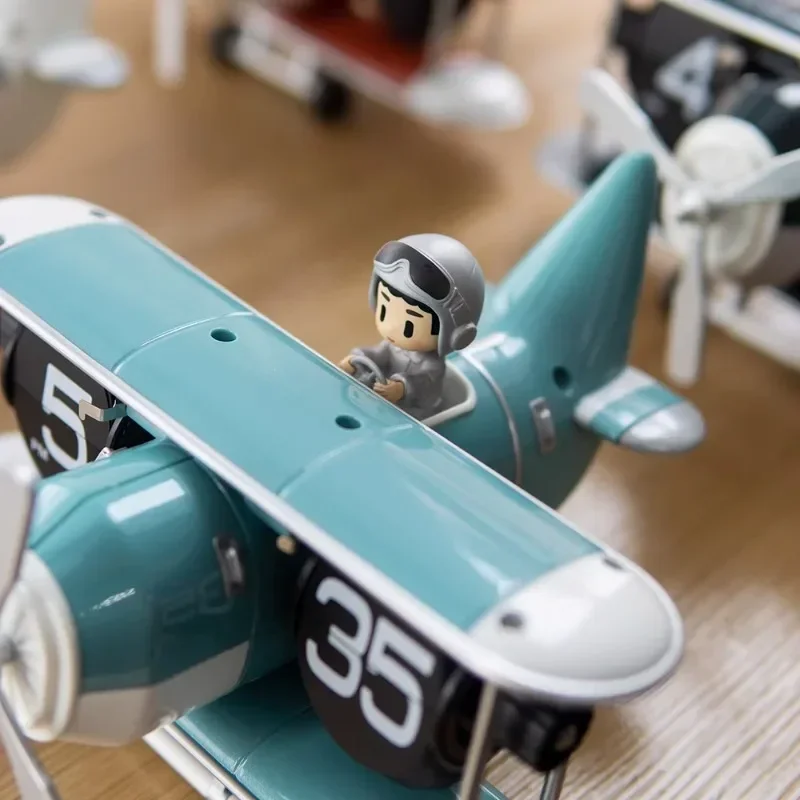 

Airplane Flip Clock 61 Children's Day Creative Birthday Gift