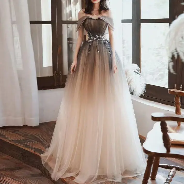 

Elegant Strapless Prom Dresses A-Line Starry Brilliant Appliques Sexy Off The Shoulder Backless Bandage Banquet Party Host Gowns