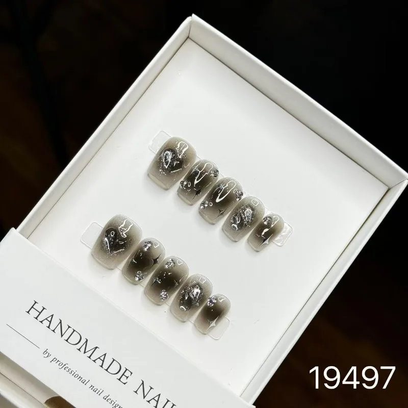 10Pcs/set Handmade Press on Nails Head Design Fake Nails with Design Artificial Wearable Short Black Nail Tips High Quality 2026