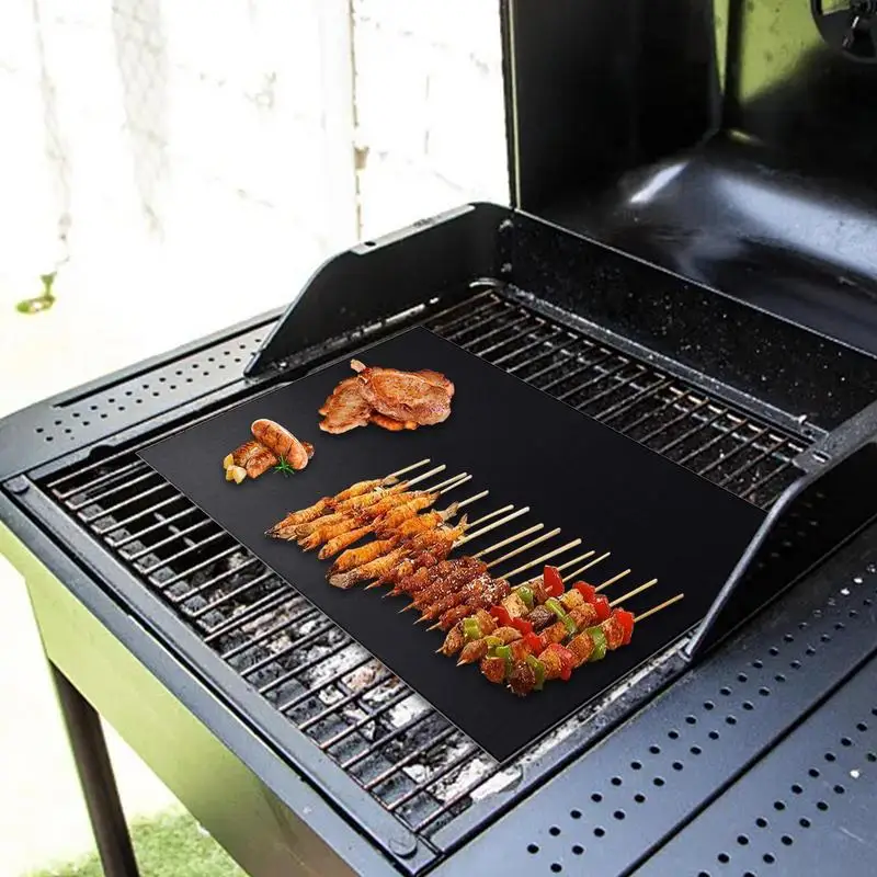 Grill Mats Non Stick Outdoor Baking Mat 15.75 X13 Inch Nonstick Mat Reusable Heat Resistant BBQ Grill Accessories For Works On