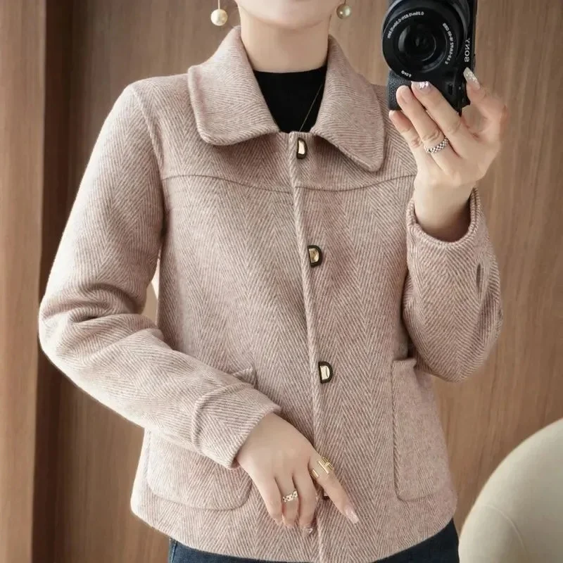 2025 Winter Woolen Coat Women's Small stature Autumn Winter New Slim Fit and Lightweight Versatile Fashion Short Woolen Jacket