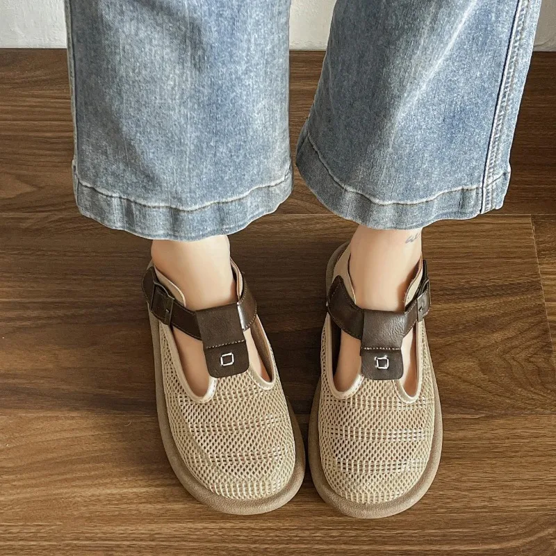 

Hot Selling Thick Casual Baotou Sandals Women 2025 Summer New Round Head Retro Flat Buckle Roman Sandals Platform Shoes