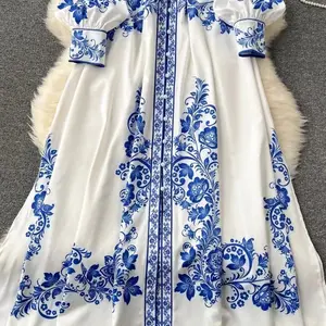 Maxi elbise desenli çiçekler ve kadın, tek göğüs, kol, fener uzun, yan yarık, yüksek boyunluk, mavi, beyaz, giysi, moda 8 en çok satılanlar, elbise, çiçekler, mavi no. 8