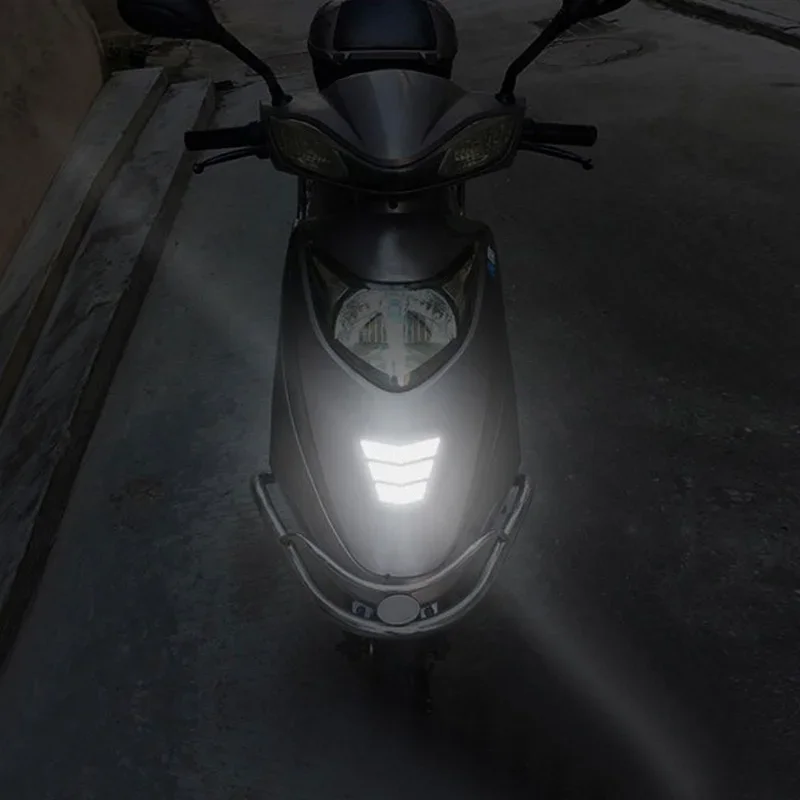 3pcs Reflective Warning Motorcycle Sticker Trapezoidal Arrow Tail Racing Fender Bumper Tape Sticker Decor Motorcycle Accessories