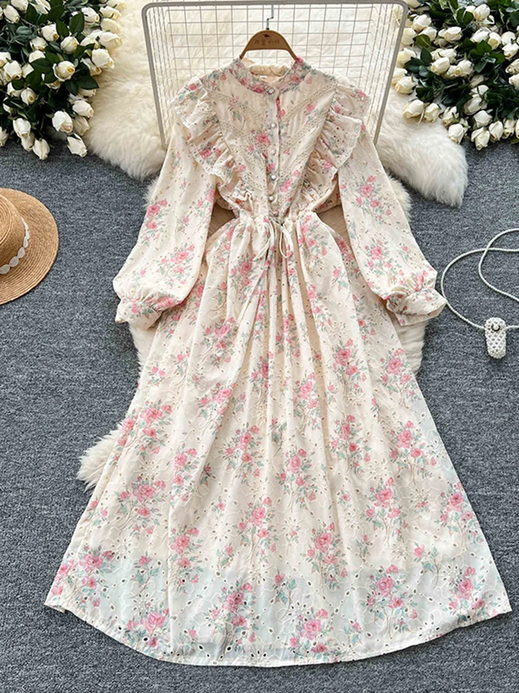 

Spring Autumn French Court Style Floral Dress Women's New Hollowed Out Black Fungus Edge Temperament Long Sleeved Dress D13